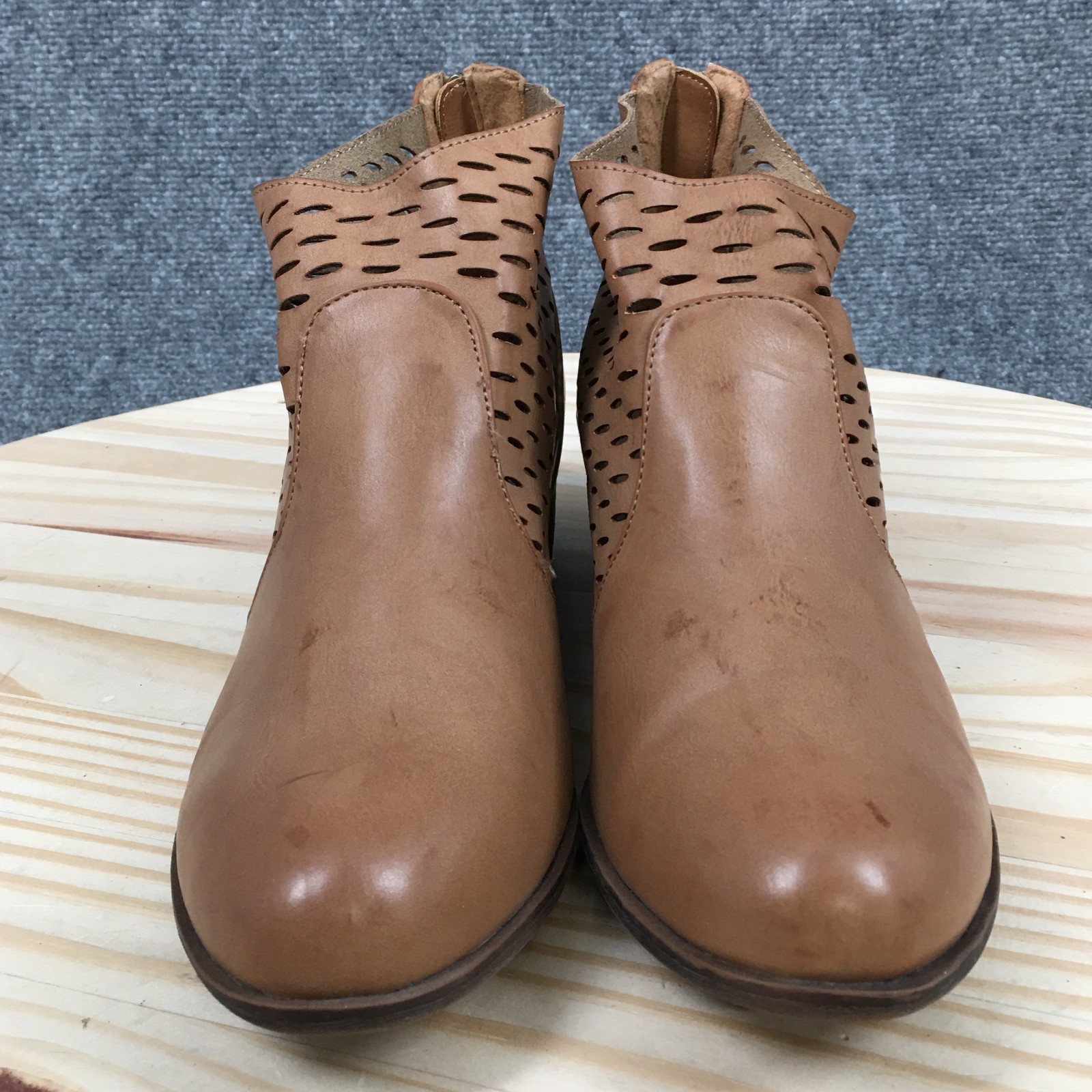 Zigi Soho Ajay Boots Womens 9 Ankle Bootie Cut-Out Block Heels Comfort Brown