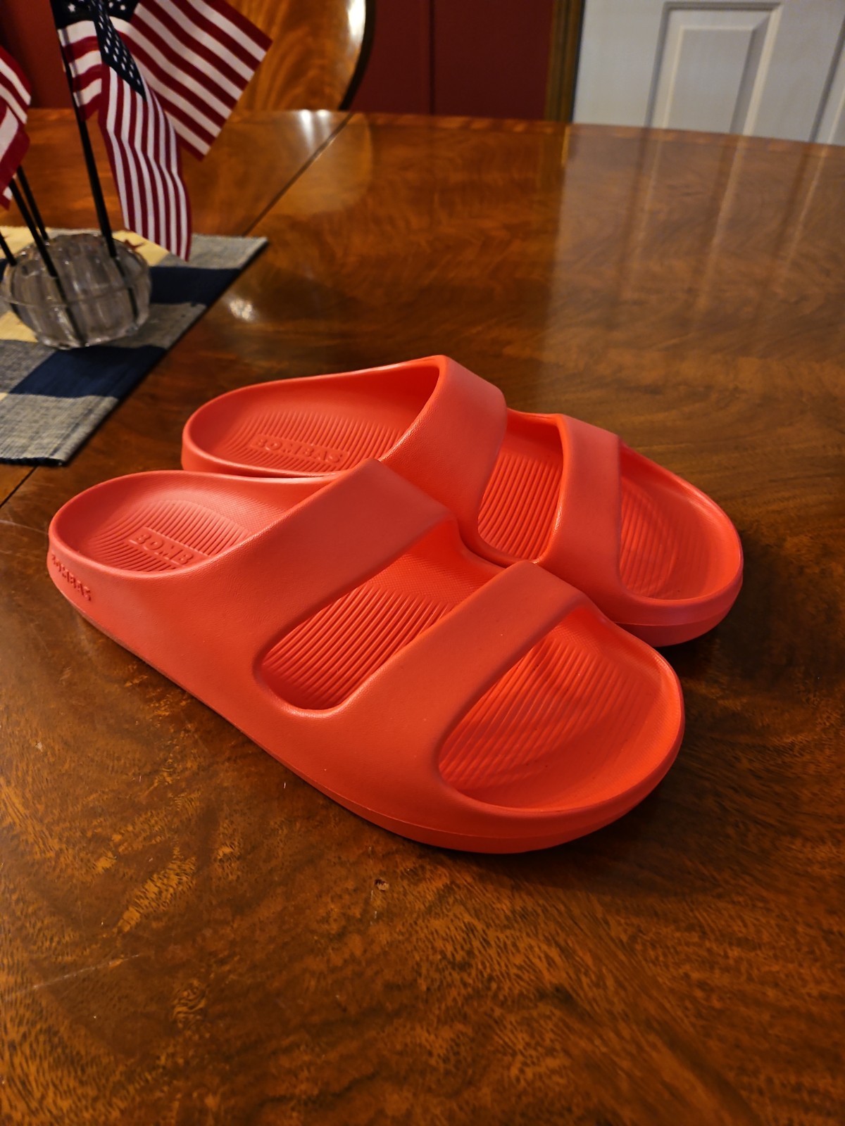 BOMBAS Pink Friday Slide Sandal Womens Size 10 NWOT