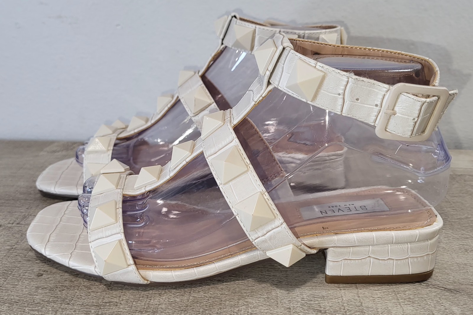 Steven New York Nordstrom Ivory Ankle Strap Studded Sandals Women’s Size 7 Shoes