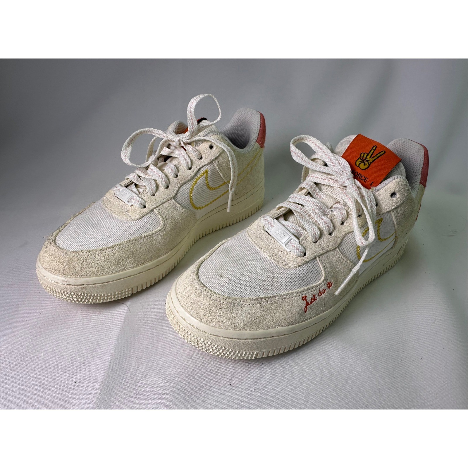Nike Air Force 1 07 Low Peace Rock N Roll White Sail Cream Suede Women Size 7