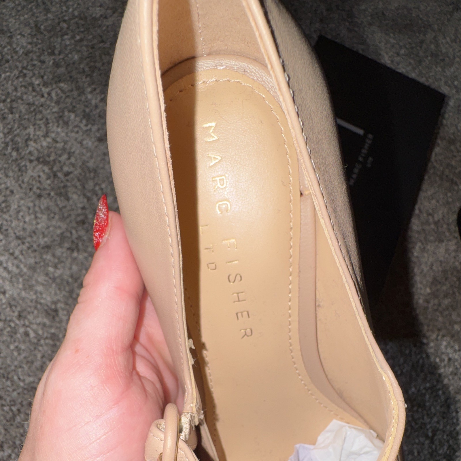 Marc Fisher LTD Leather Mary Jane Buckle Strap Cap Toe Beige/Black 6 M