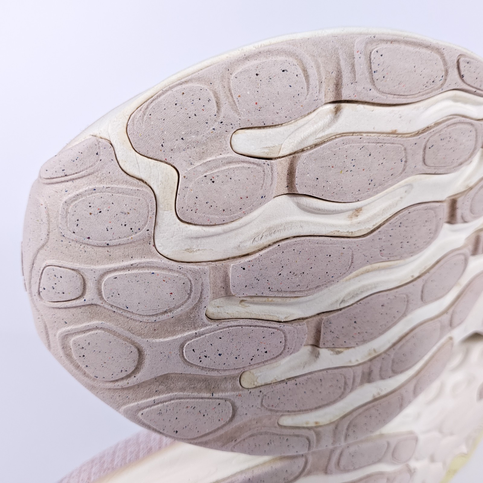 New Balance 1080 v13 Womens 9.5 2E Extra Wide Max Cushion Running Shoes Pink