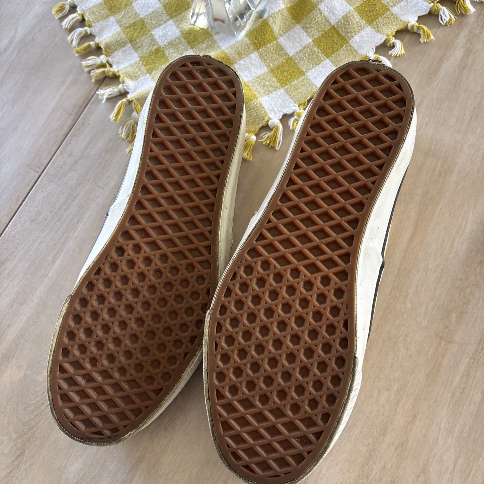 VANS Off The Wall Sneakers Warm Yellow Unisex Men’s 8, Women’s 9.5/10
