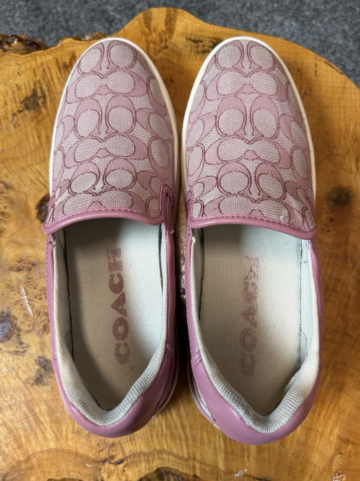 Coach Wells Women’s Signature Slip-On Sneaker Pink C4393 Size 9B No Box