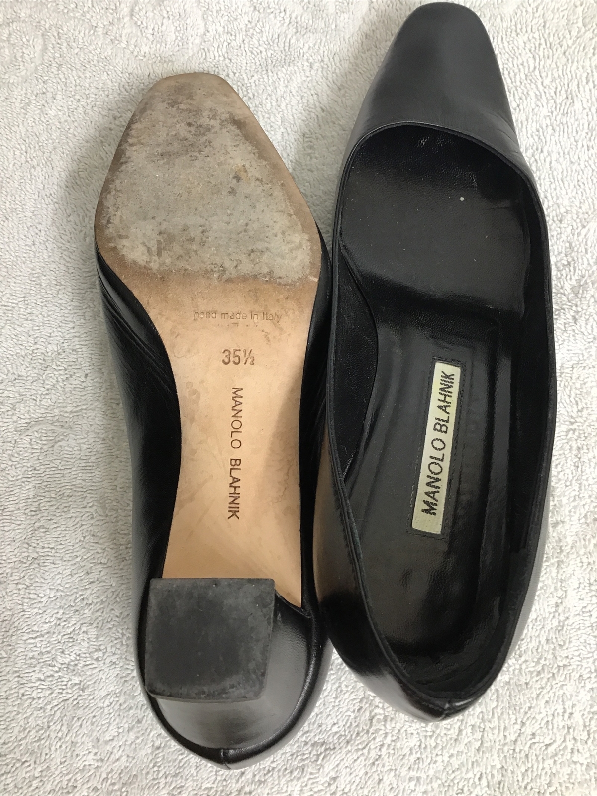 Manolo Blahnik Low Heel Black Leather Pump Semi Round Toe Size 35.5