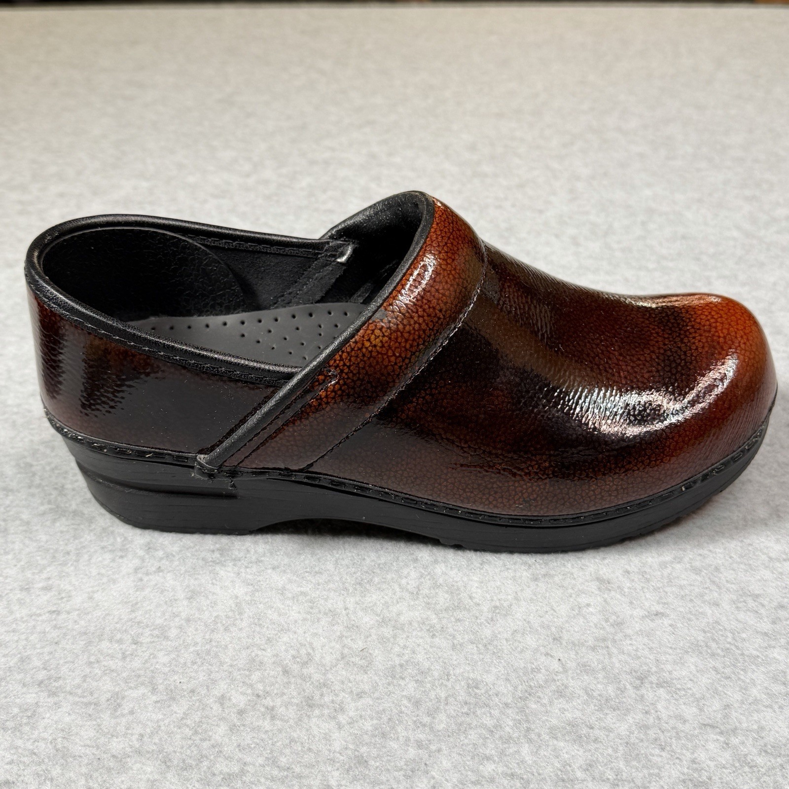 Sanita Original Cabrio Professional Clog Patent Leather Brown Embossed Womens 38