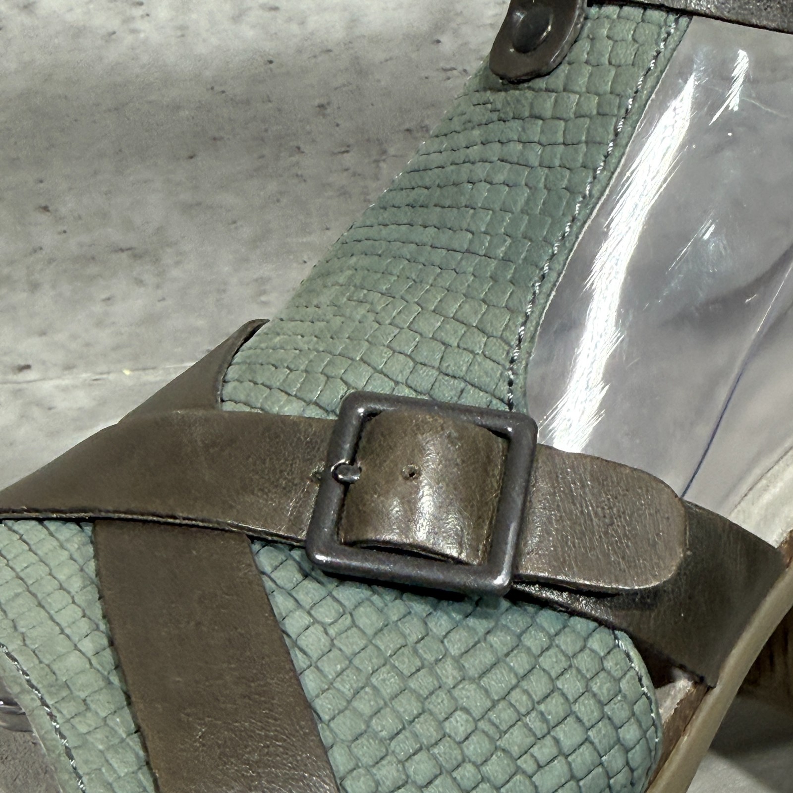 Dansko Dominique Green Snakeskin Embossed Ankle Strap Heeled Sandal Women 9.5-10