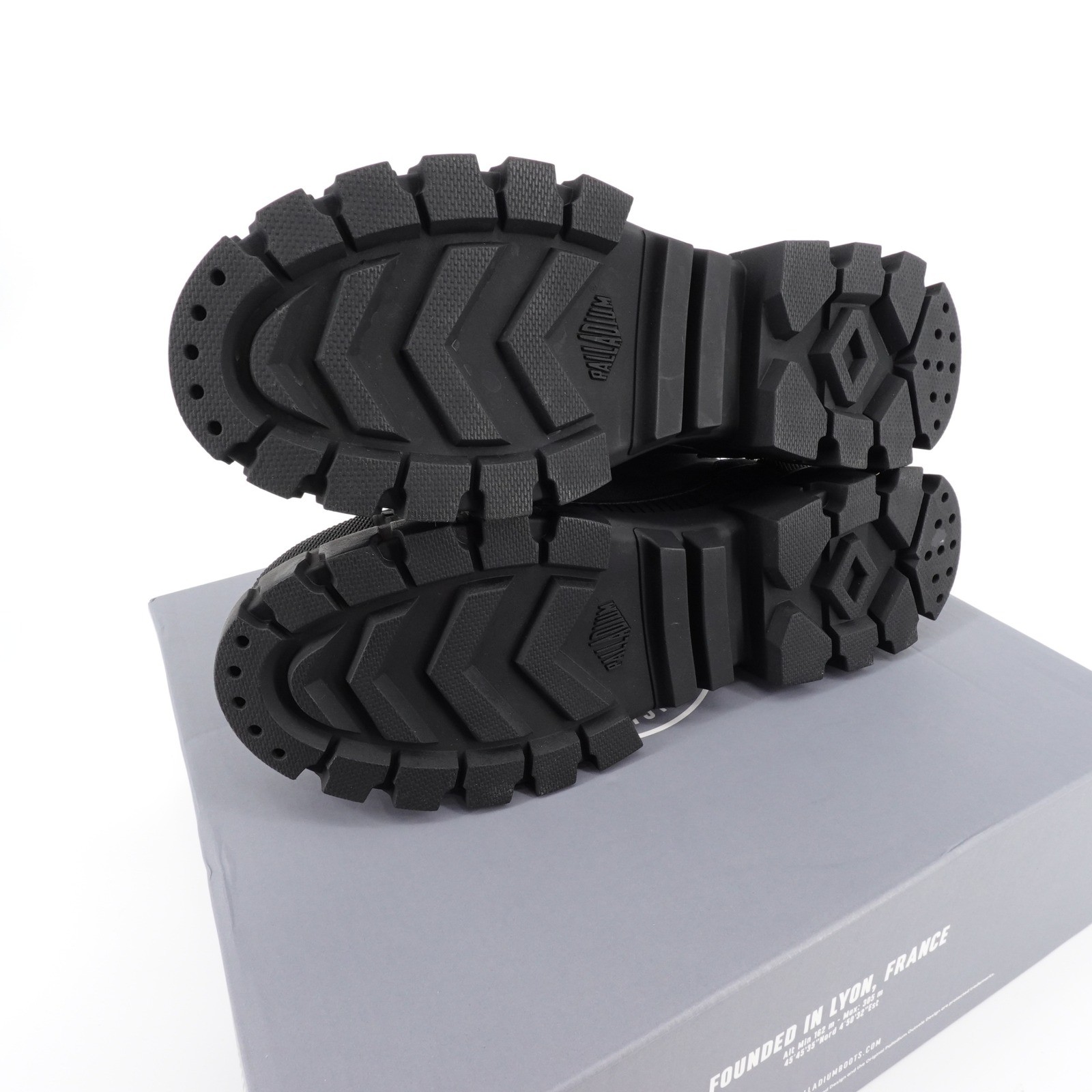 Palladium Revolt Hi TX Womens Platform Lug Sole Boots Size 9.5 Black NEW