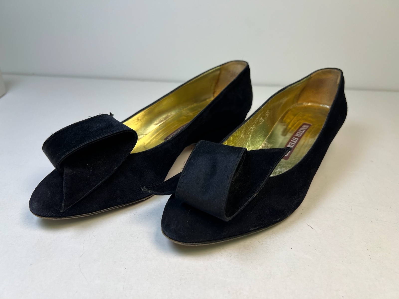 Walter Steiger STAMPA Black Suede Low Heel Dress Pumps Size 8.5 B