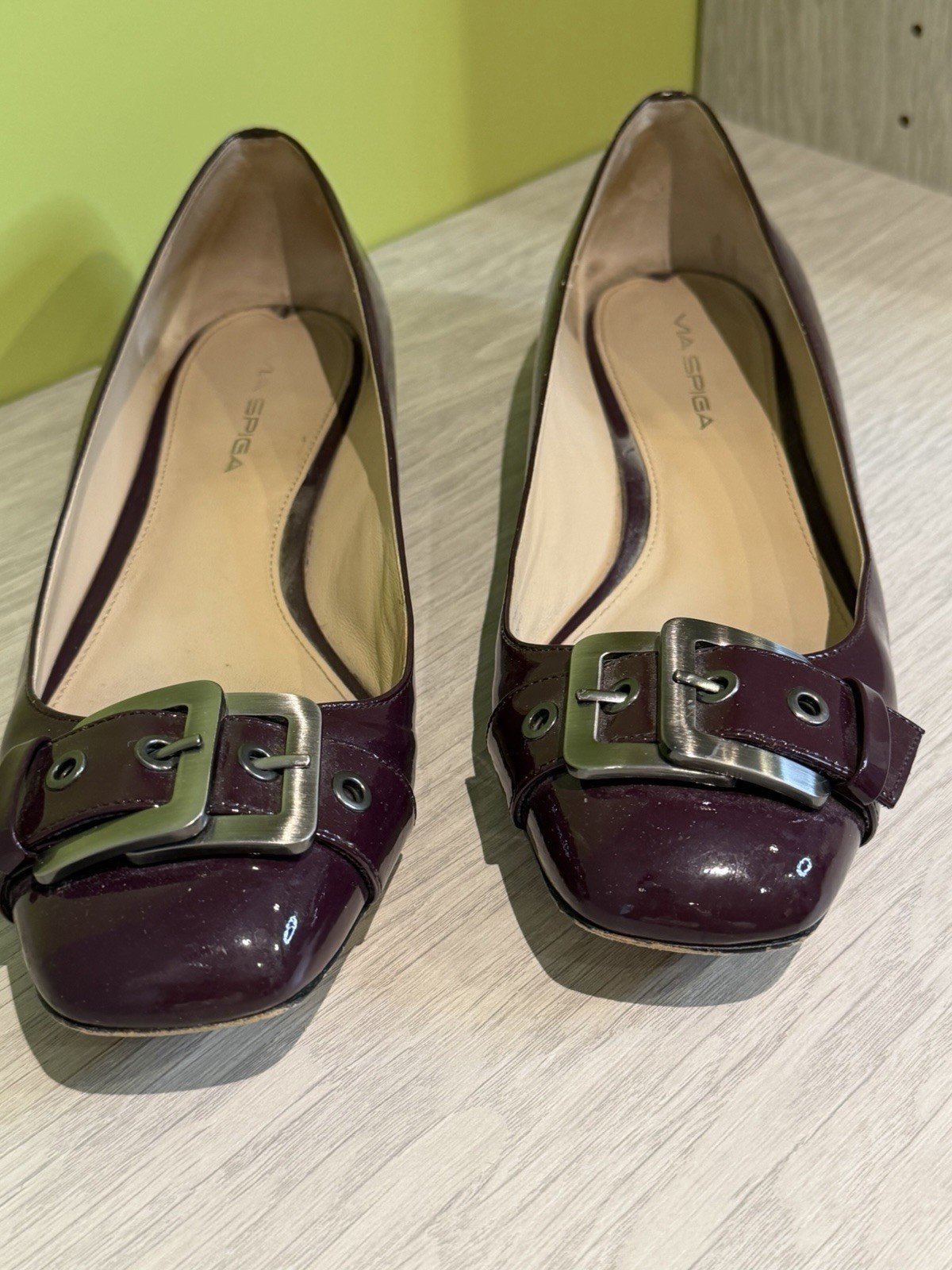 Via Spiga Women’s Patent Plum /Purple Flay Shoe 9M