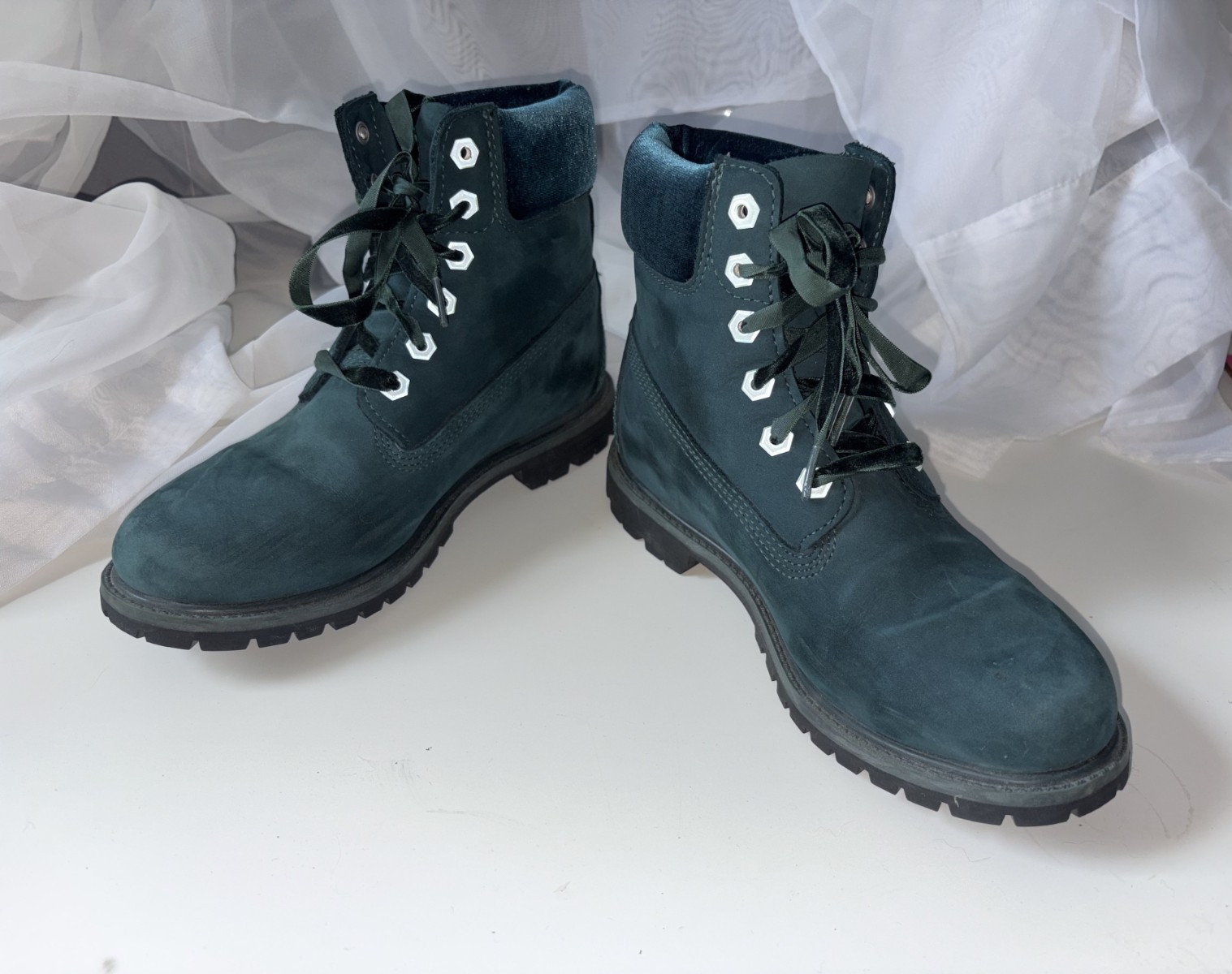 Timberland ~ Women’s – Teal Blue – Soft Suede Boots w/ Velvet Trim – size 7.5