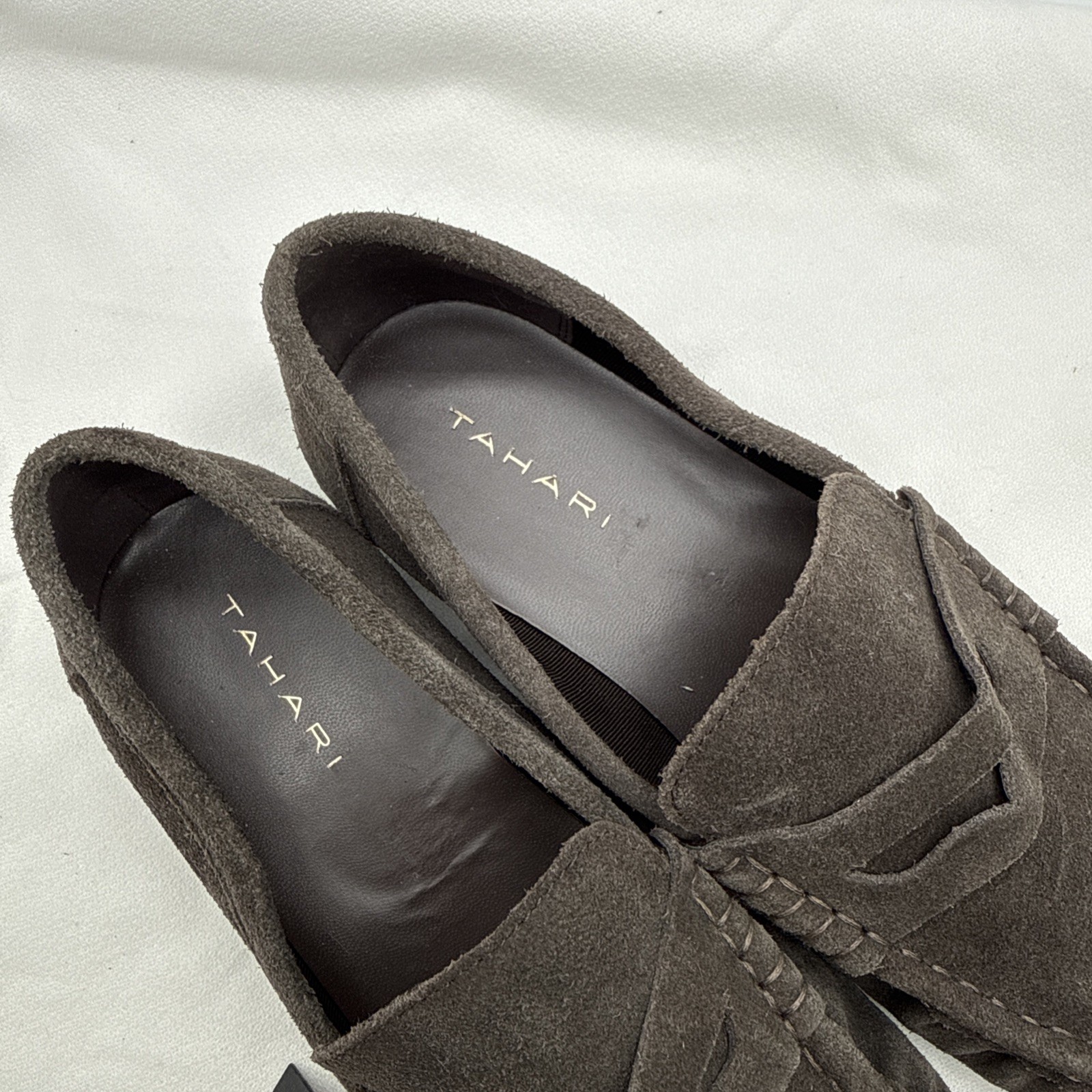 Tahari Teagan Brown Suede Loafers Women’s Size 7.5 Casual Business Travel
