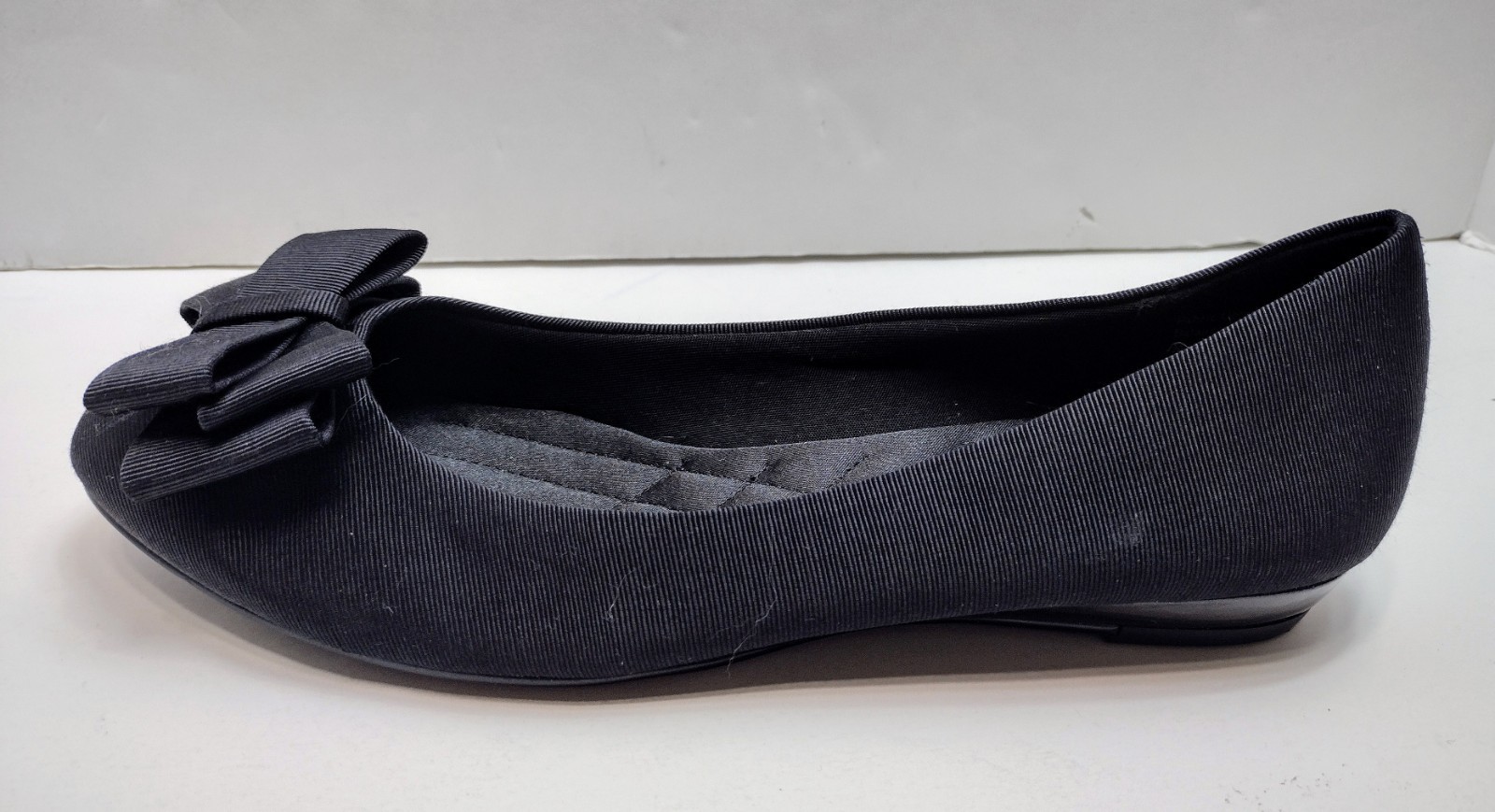 Coach and Four Women’s Size 7 1/2 Black Grosgrain Bow Flats Quilted Insole NICE