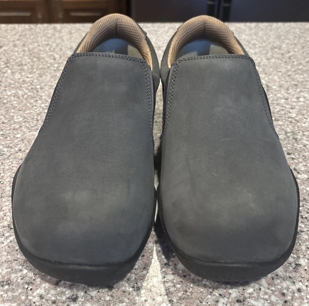 Kuru Kivi Women’s 9W Gray/Tan Slip-0n Walking Shoes