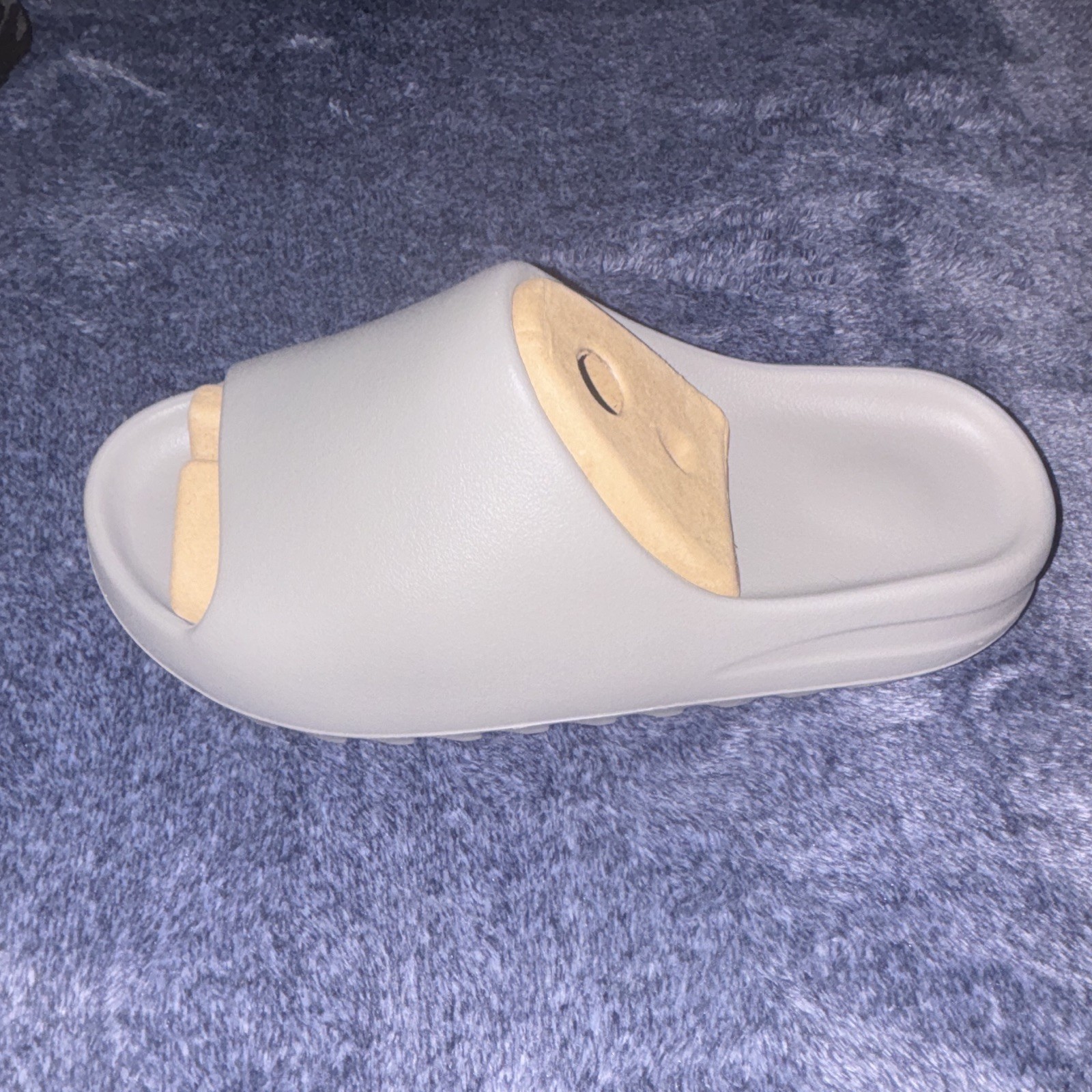 YEEZY Gray Slide Sandals Unisex Adults US 11 Slip Resistant Synthetic