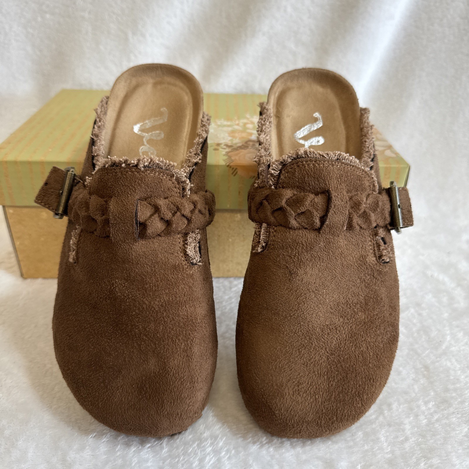 Very G Iris Tan Suede Braided Buckle Clog Mule Shoes Size 6