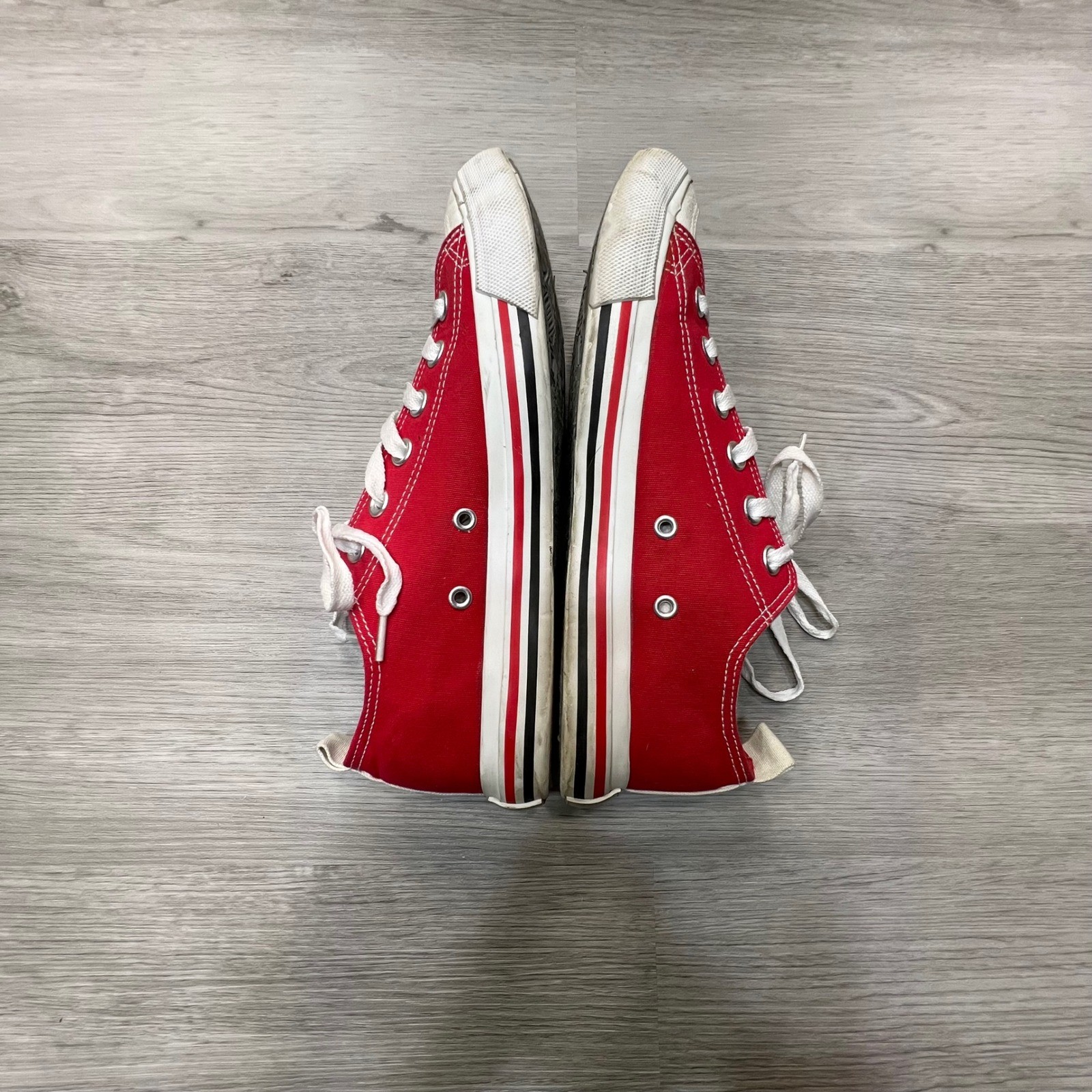 Wisconsin Badgers Red White Low Top Canvas Sneakers Shoes Womens Size 8 M