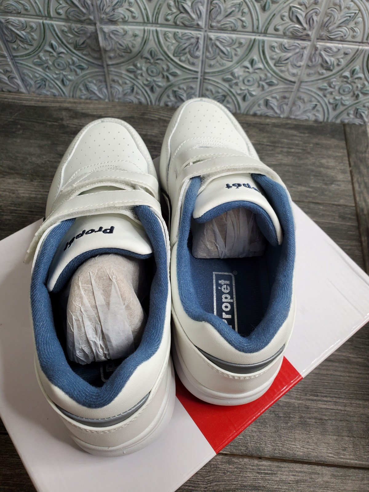 Woman’s Shoes Propet Tour Walker Strap