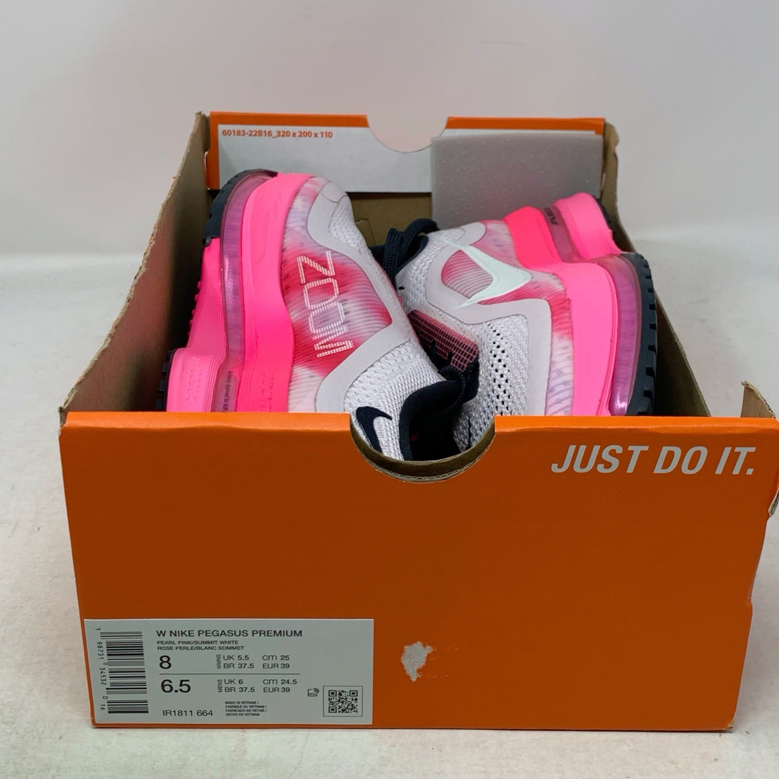 Nike Pegasus Premium Pearl Hyper Pink Sneakers, Size 8 BNIB IR1811-664
