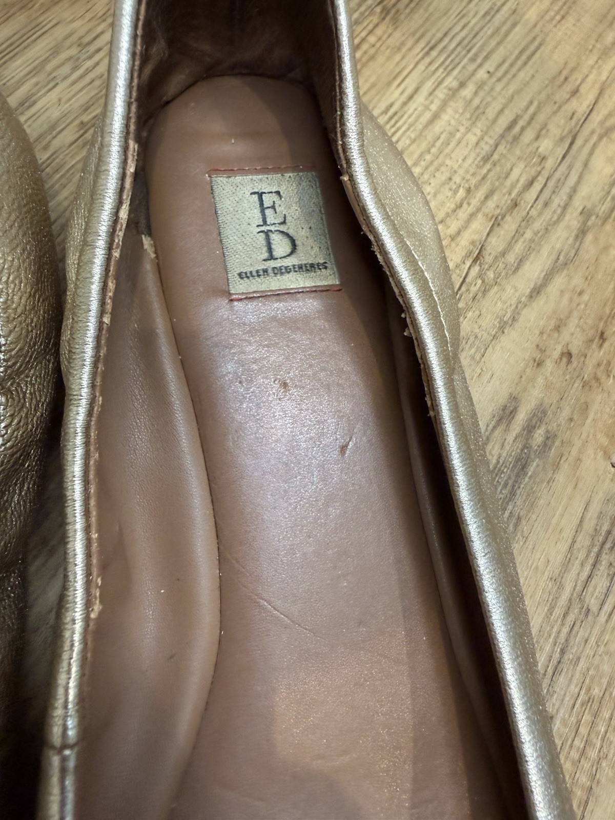 ED Ellen DeGeneres Gold Ballet Flats Embroidered Peace Love Women’s Slip-On 7.5