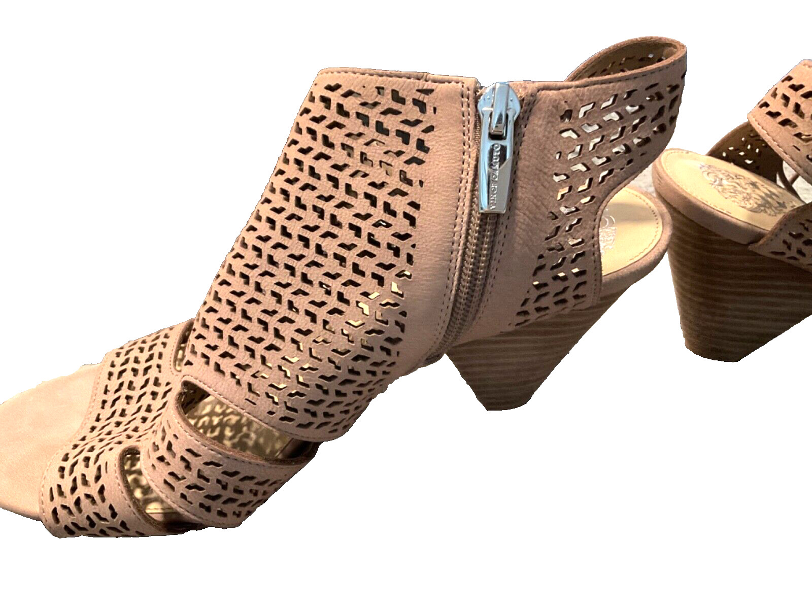 Vince Camuto Womens Eshantel Beige D’Orsay Heels 9.5 Medium (B,M) TAN BROWN