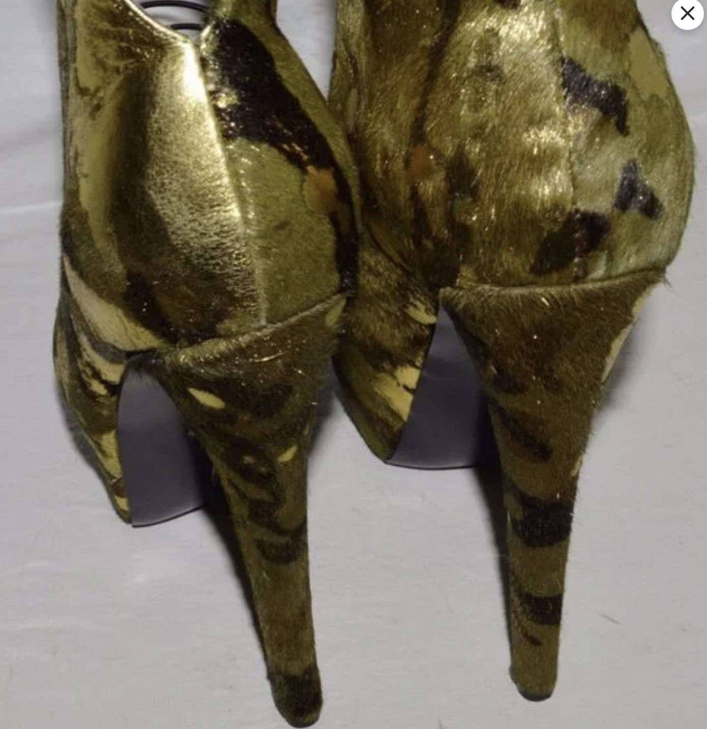 LONDON TRASH CRIME CAMO NEW $229 8.5 GREEN GOLD LEATHER 6″ HEEL PLATFORM PUMPS