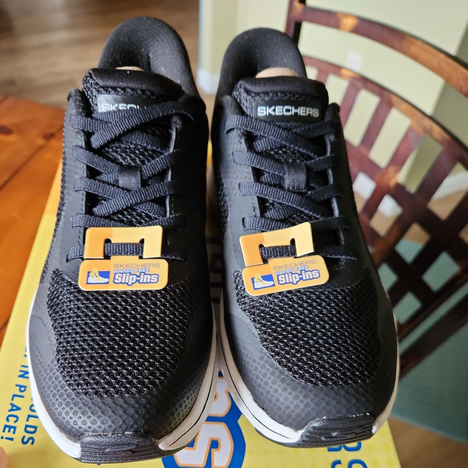 Skechers Slip-ins GO RUN Consistent 2.0 Women’s Size 7 Brand New