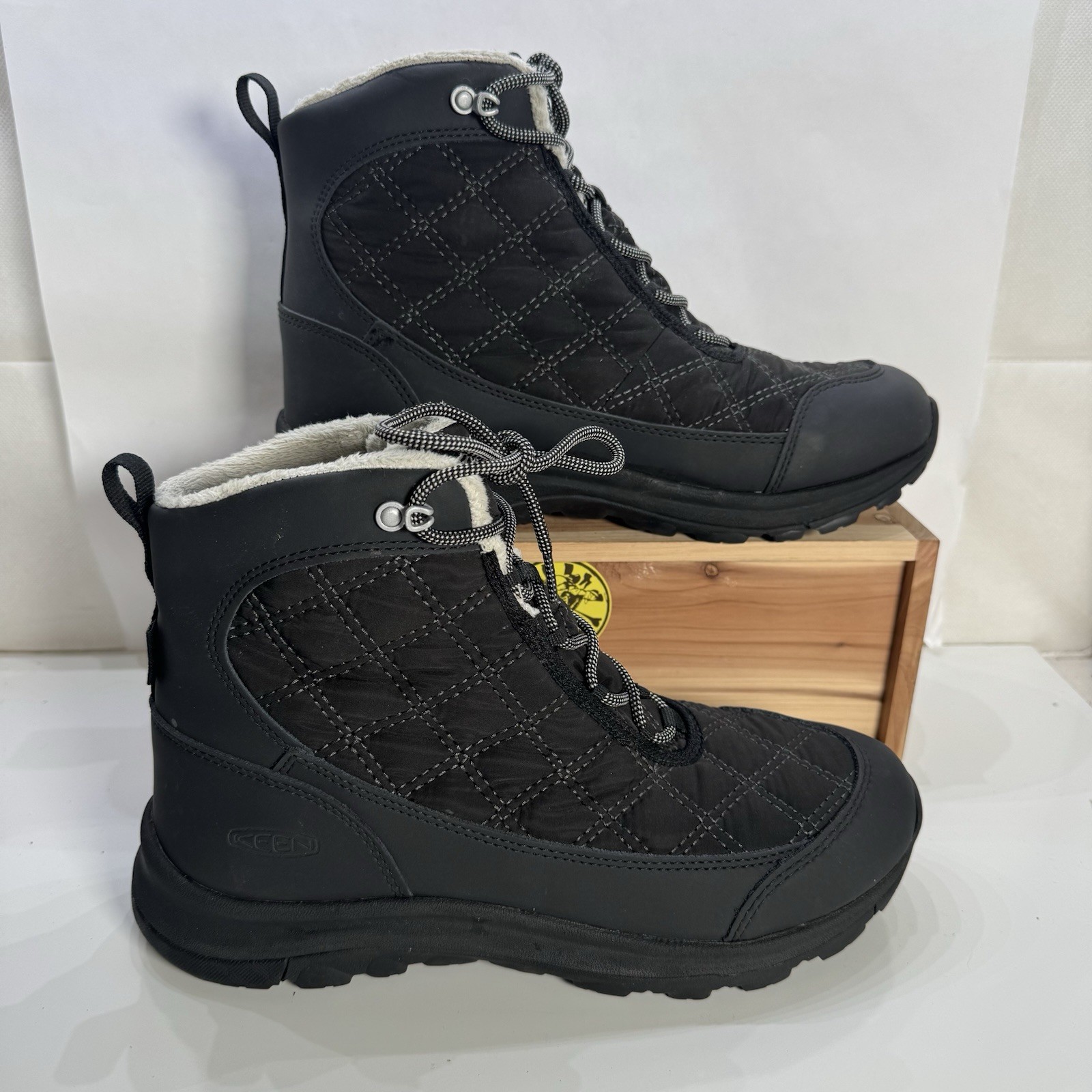 Mismatch Keen Terradora II Wintry Waterproof Lined Black Boots Womens Size READ