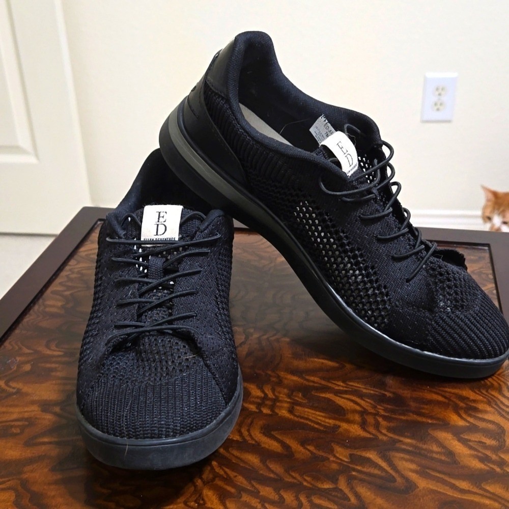 ED Ellen DeGeneres Women’s Arissa Sneakers, Black