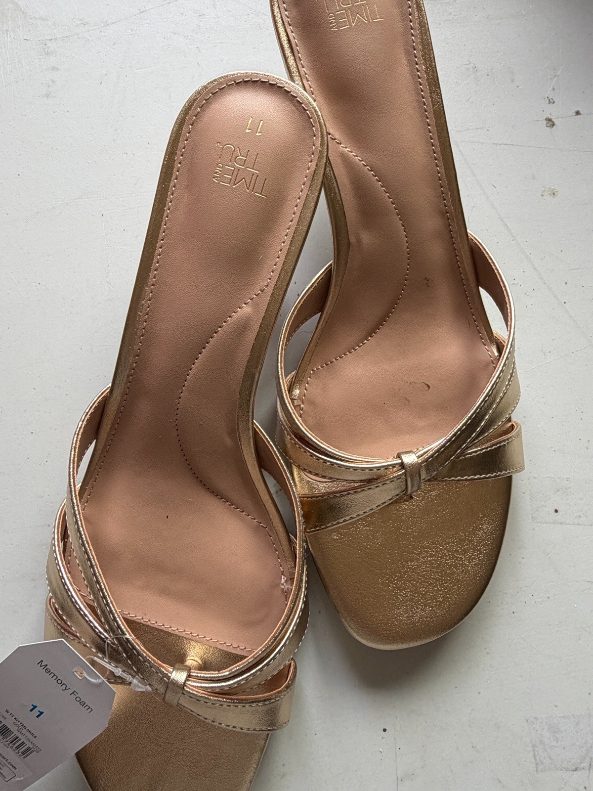 Woman’s Slide On Sandals Size 11. Made By Time And Tru With Memory Foam