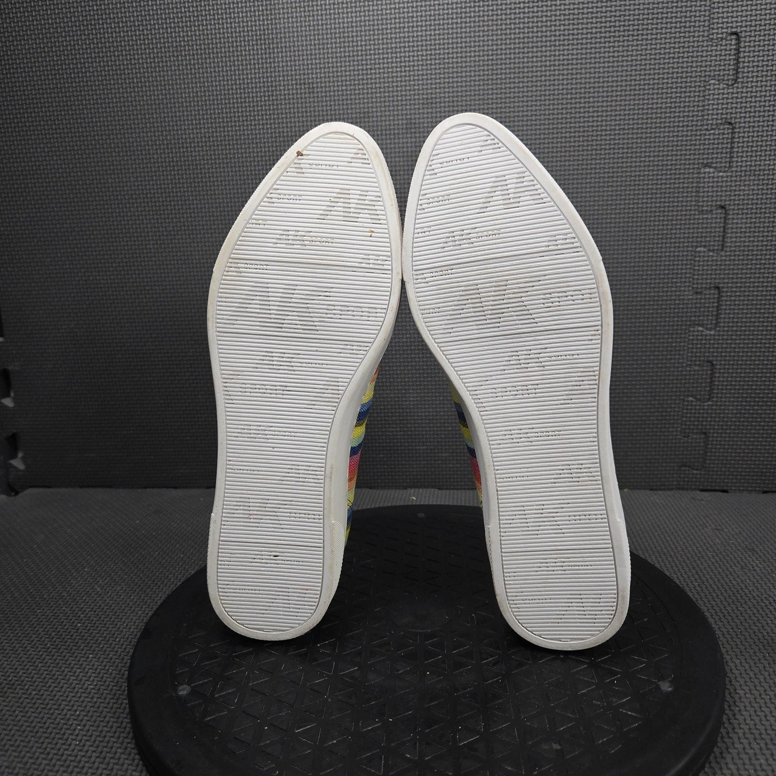 Anne Klein AK Sport Shoes Womens Size 7.5 Rainbow Striped Slip On Flats Comfort