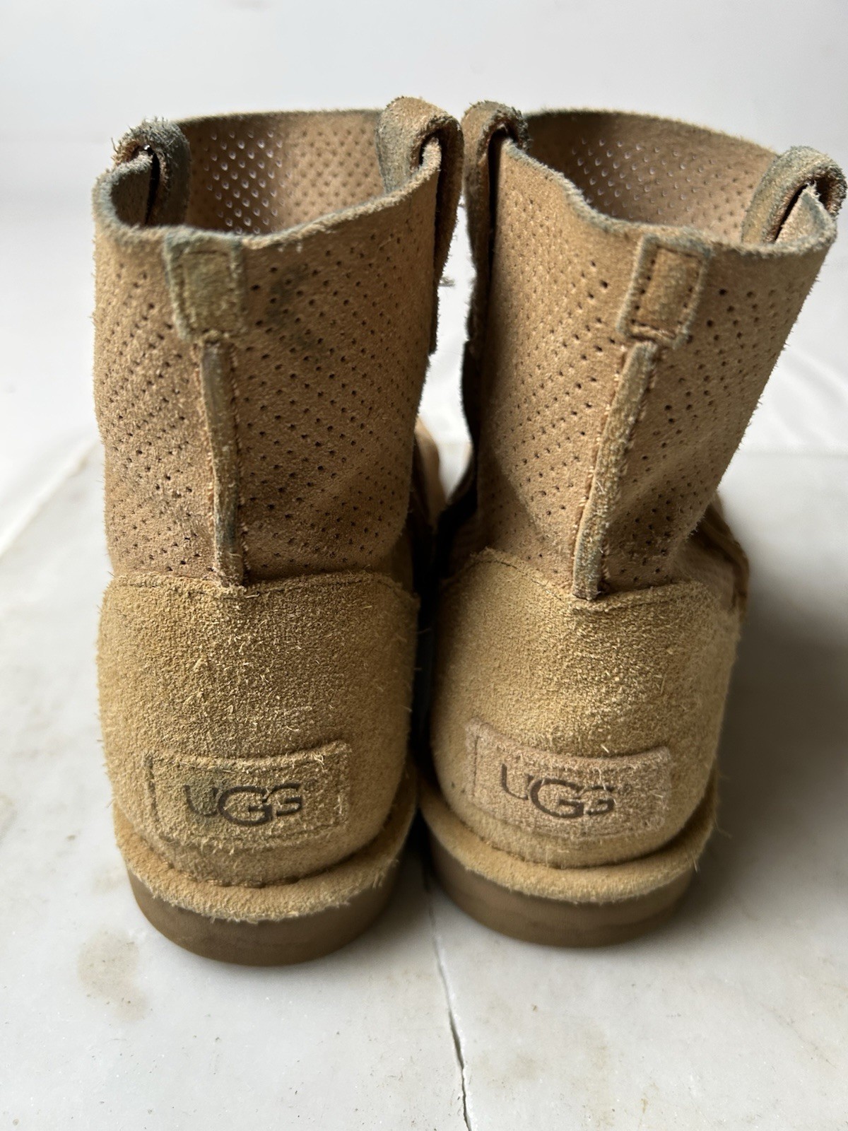 Ugg Classic Unlined Mini Perf 1016852 Tan Size 8 Women’s Boots