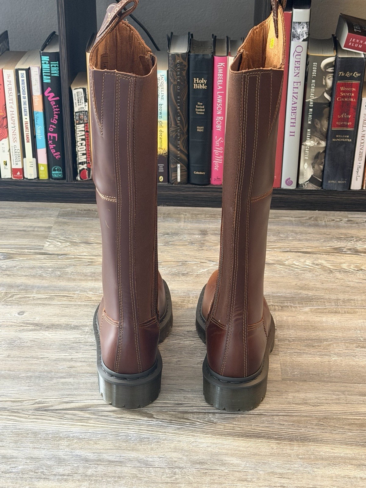 Doc Martens Brand New Women’s 7 Boot Brown AMAAYAH KNEE HIGH LEATHER BOOTS Slim