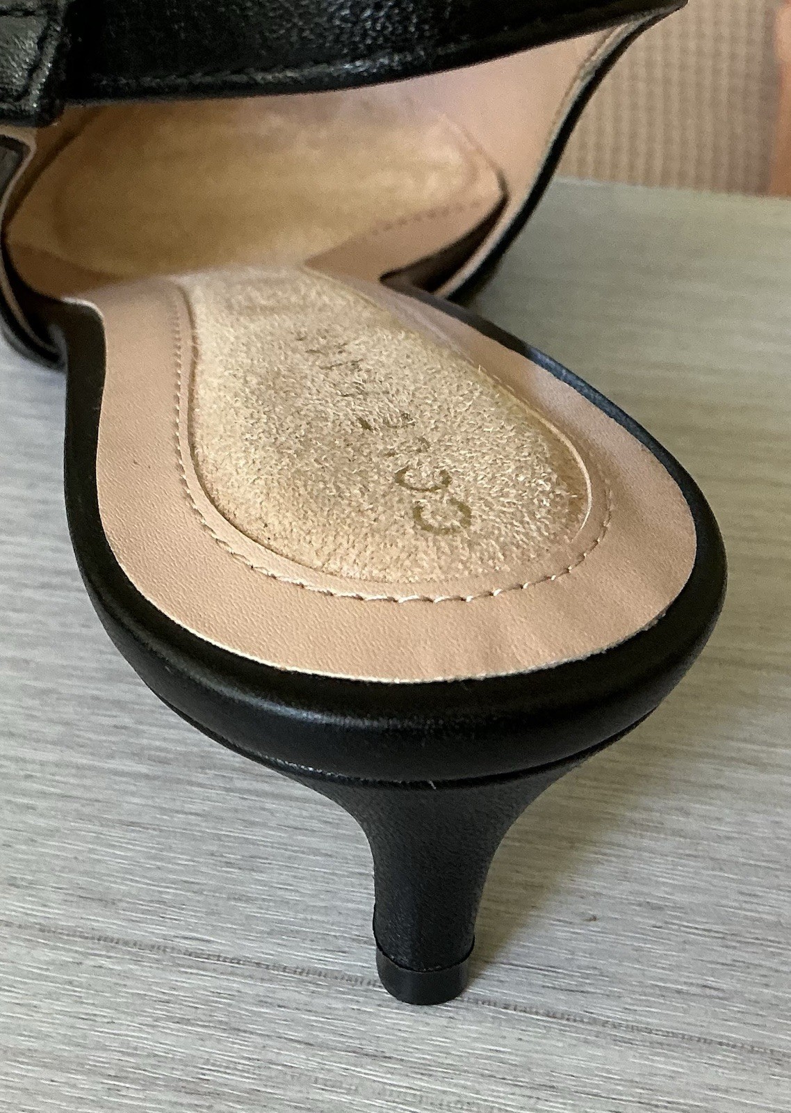 Cole Haan Black Leather Slingback Kitten Heal Pumps Pointed Toe Size Not Marked