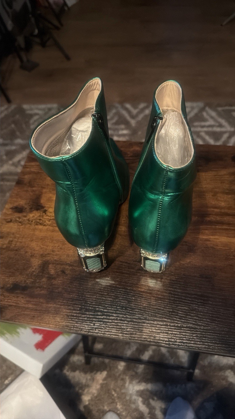 Vince Camuto Green Metallic Leather Ankle Booties Gemstone Glitter Block Heel