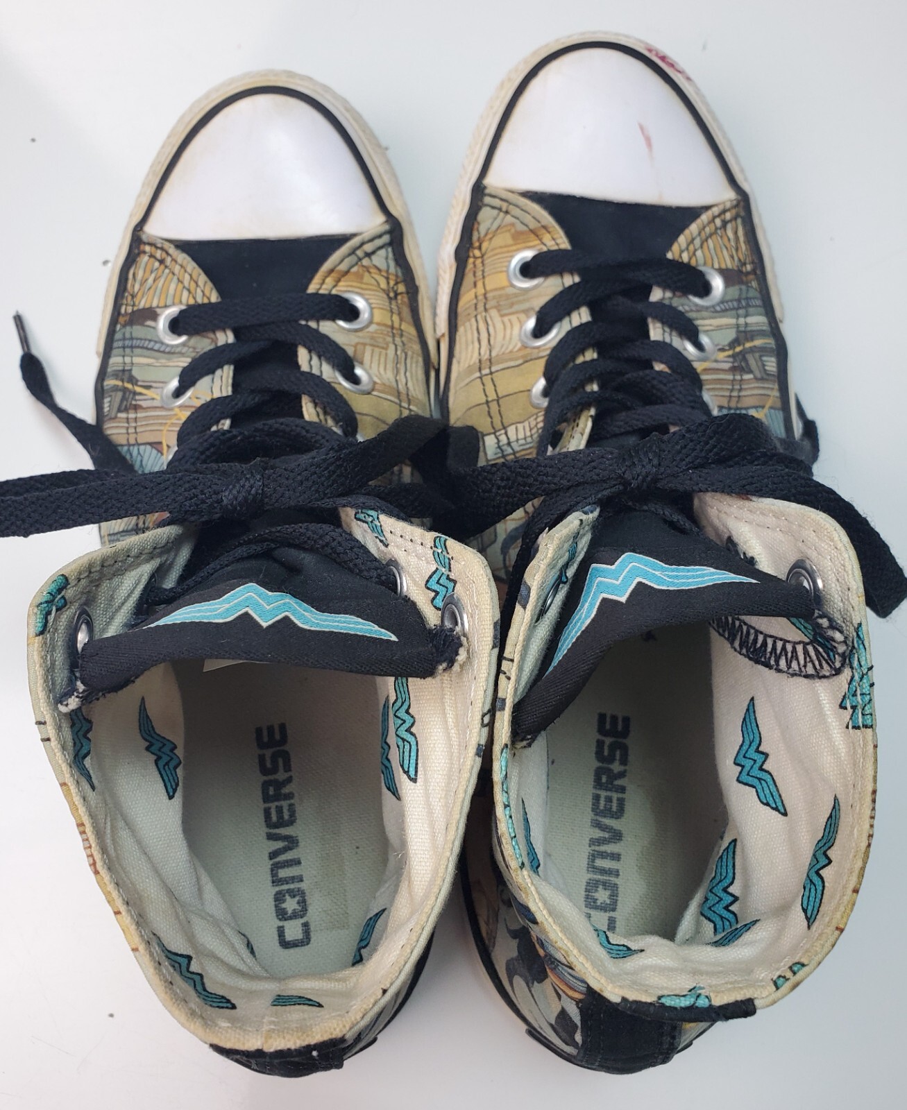 Converse All Star Unisex MISMATCHED Wonder Woman High Top Sneakers L 6-8/R 7-9