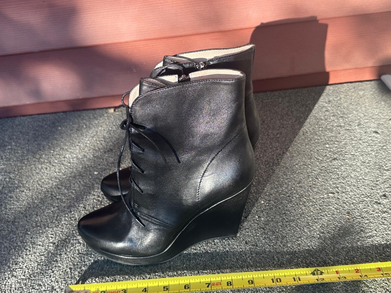 ESTE Made in Italy Black Leather Wedge Ankle Boots EU 40 US 9 Lace Up Zip