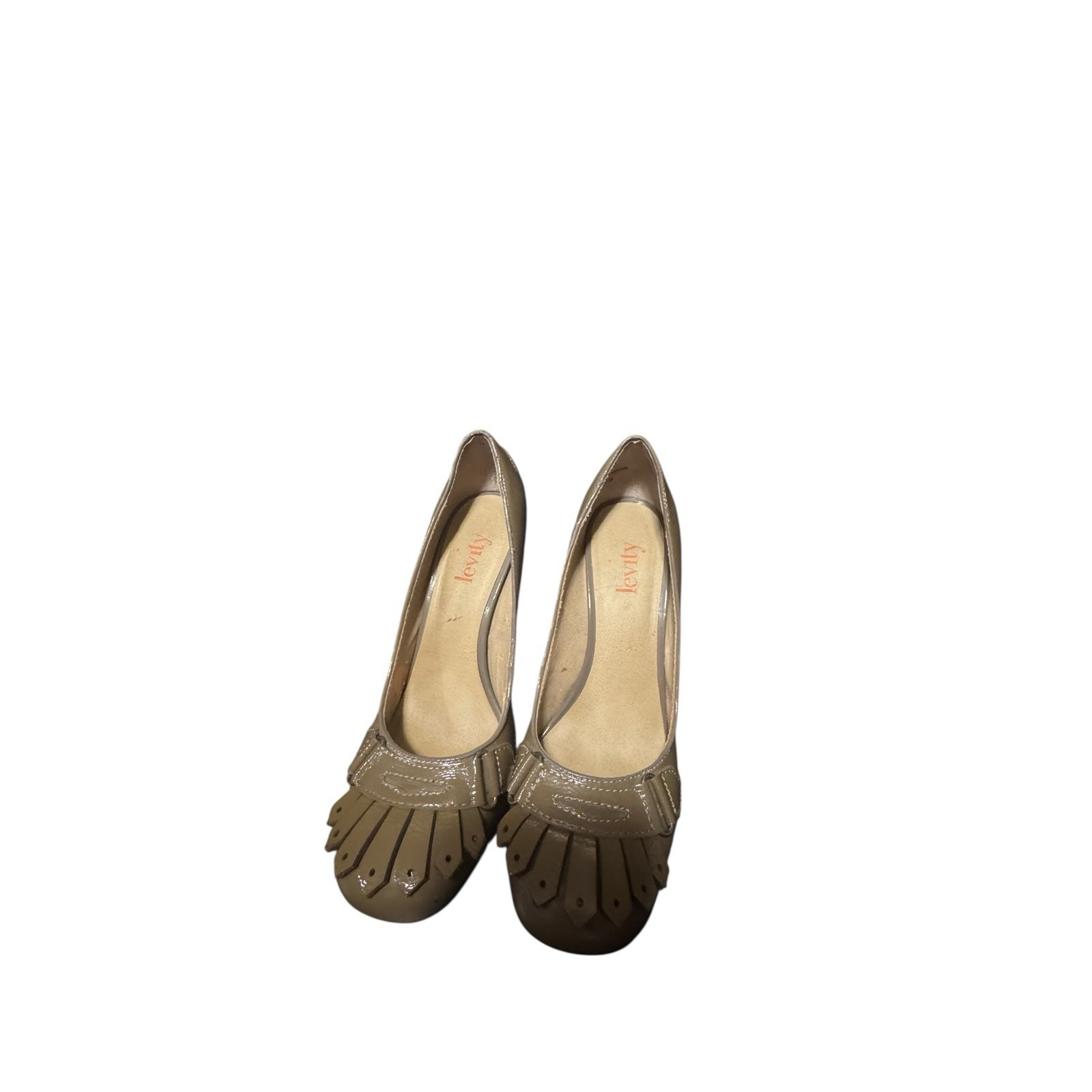 Levity Taupe Leather Size 7.5