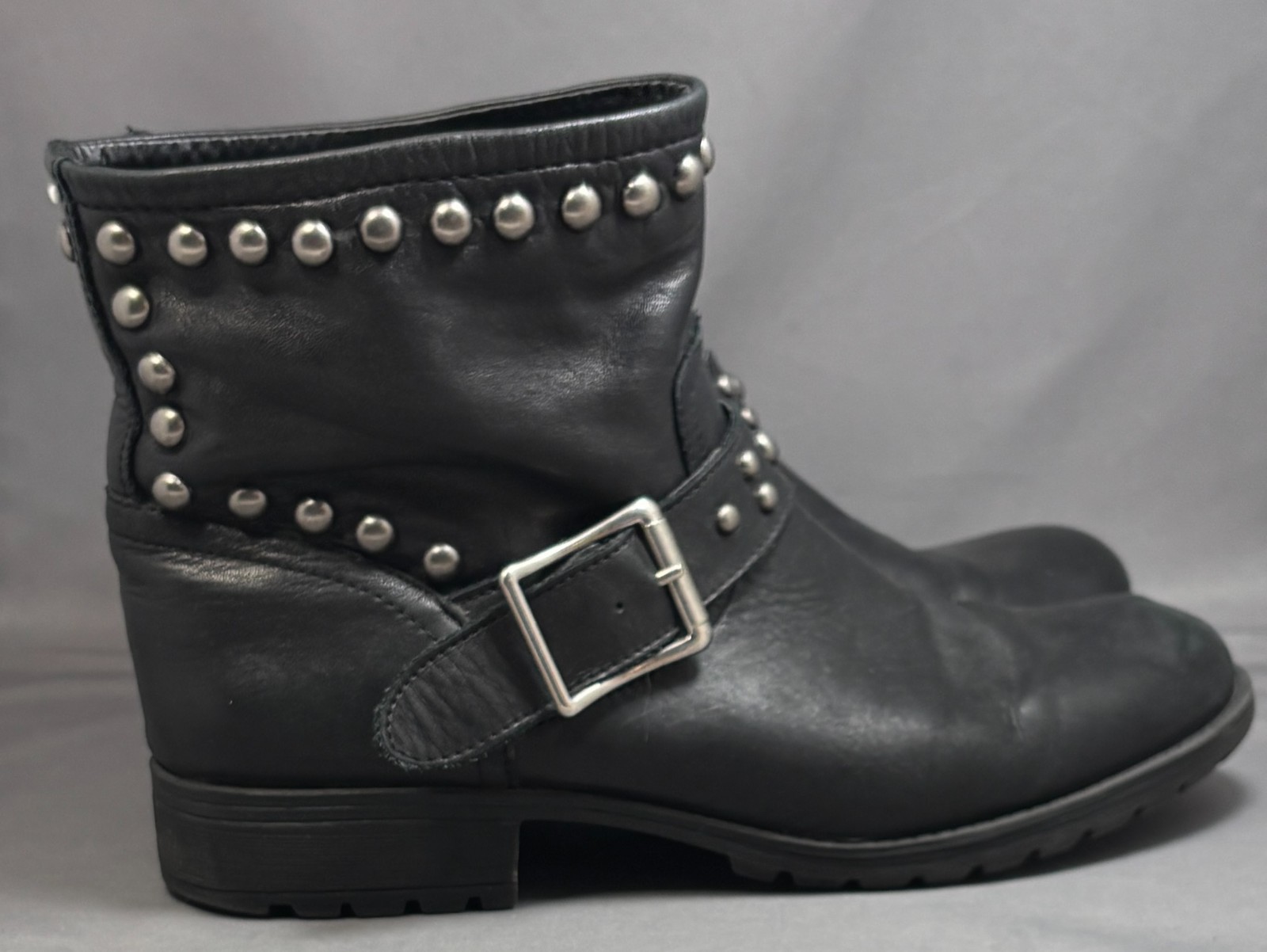 Kelsi Dagger Brooklyn Max Black Leather Ankle Boot Studded Detailing Women’s 7.5