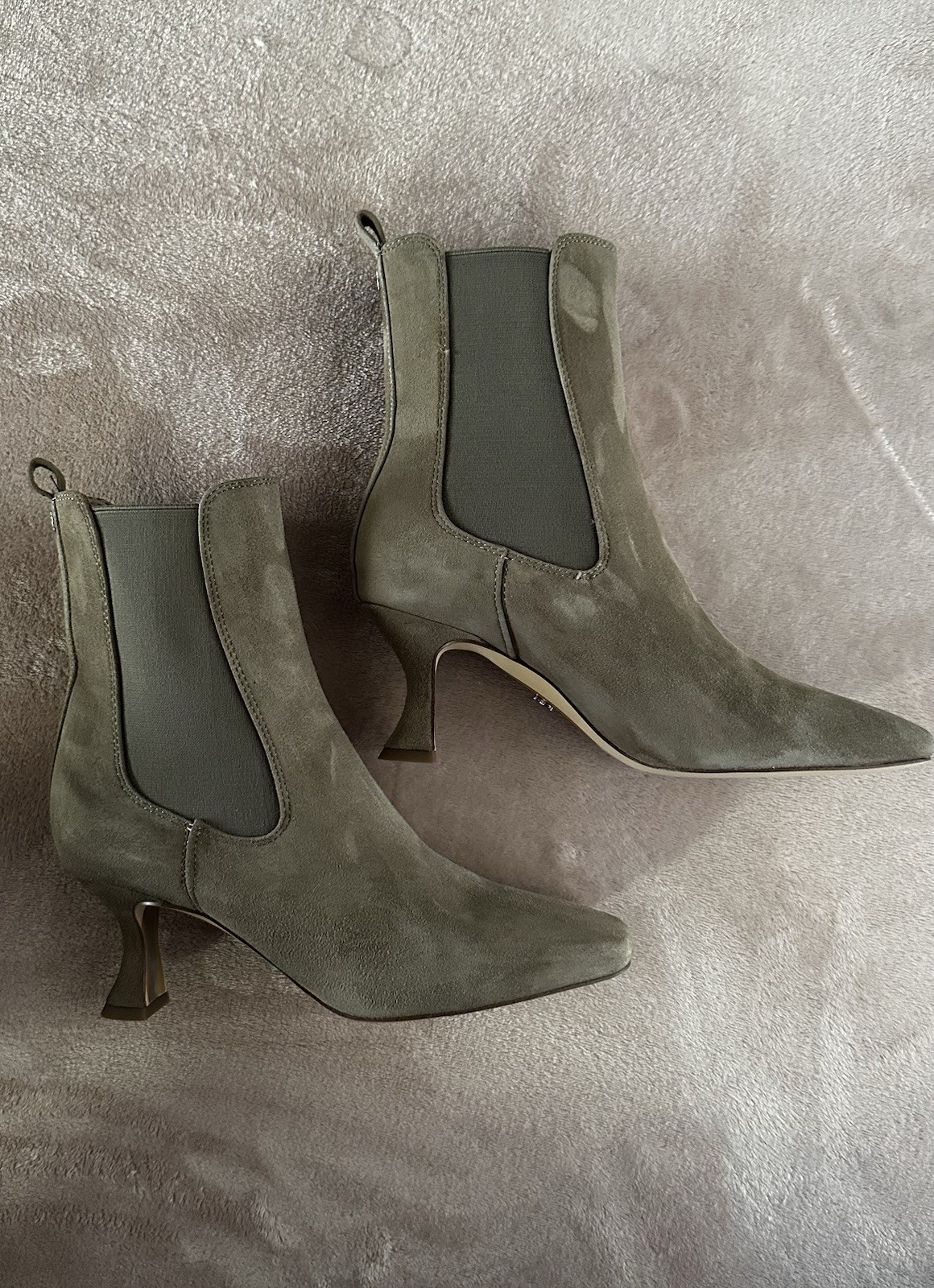 Sam Edelman Lani Fern Green Suede Spooled Heel Booties 7 NWOB Classy Chic