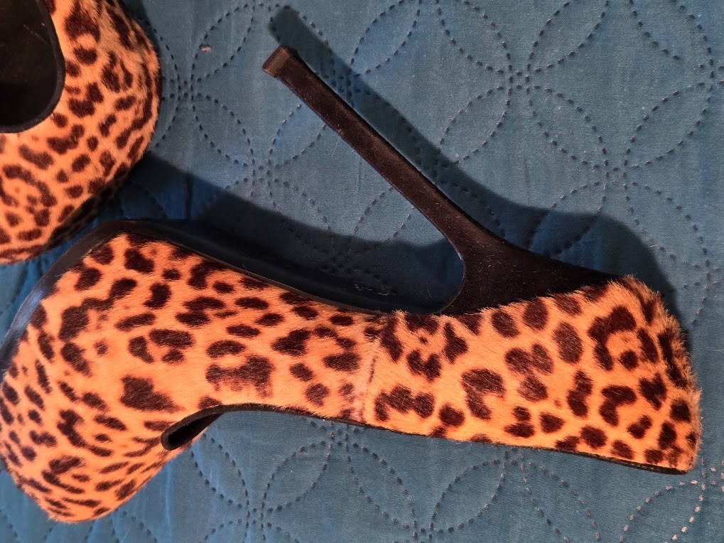 AUTHENTIC – YSL Yves Saint Laurent Leopard Calf Hair Tribtoo Platform Pump