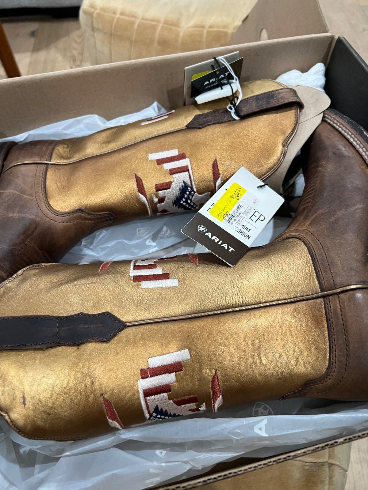ARIAT Frontier Thunderbird Chimayo Western 👢 Women’s 6 B NIB Rare