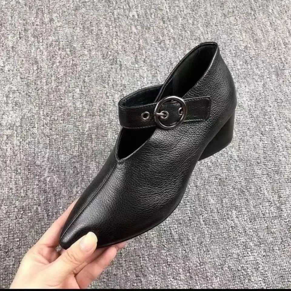Women’s Pointed Toe Chunky Heel Pumps Buckle Retro Dress Party Shoes Black
