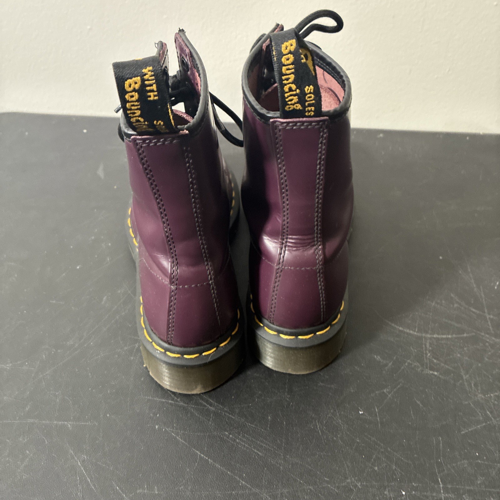 Dr. Martens Pascal Women’s Ankle Boots Smooth Purple 8-Eye Lace-Up Air Wair Sz 7