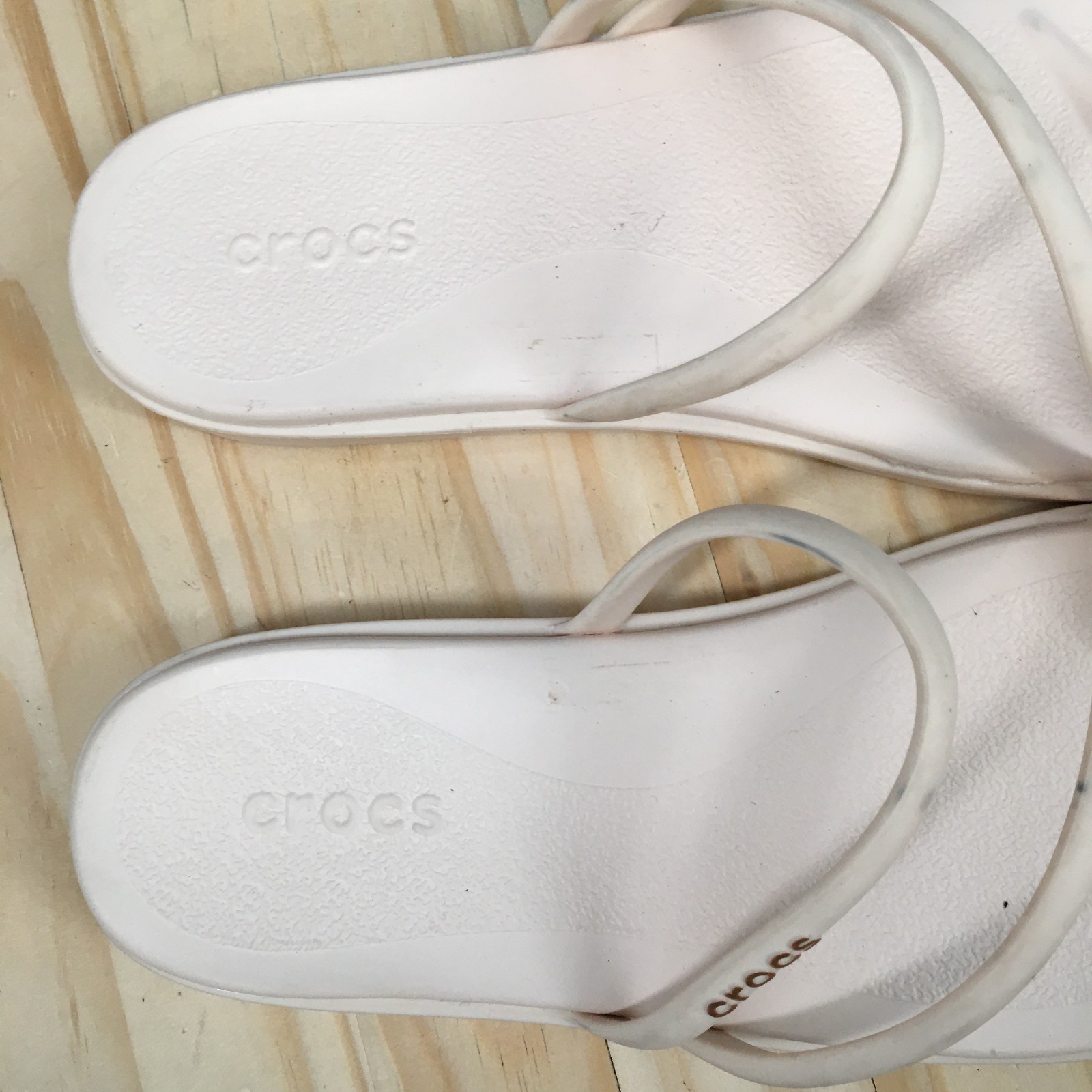 Crocs Miami Toe Loop Sandal Womens 9 Chalk Square Toe Jelly Croslite Waterproof