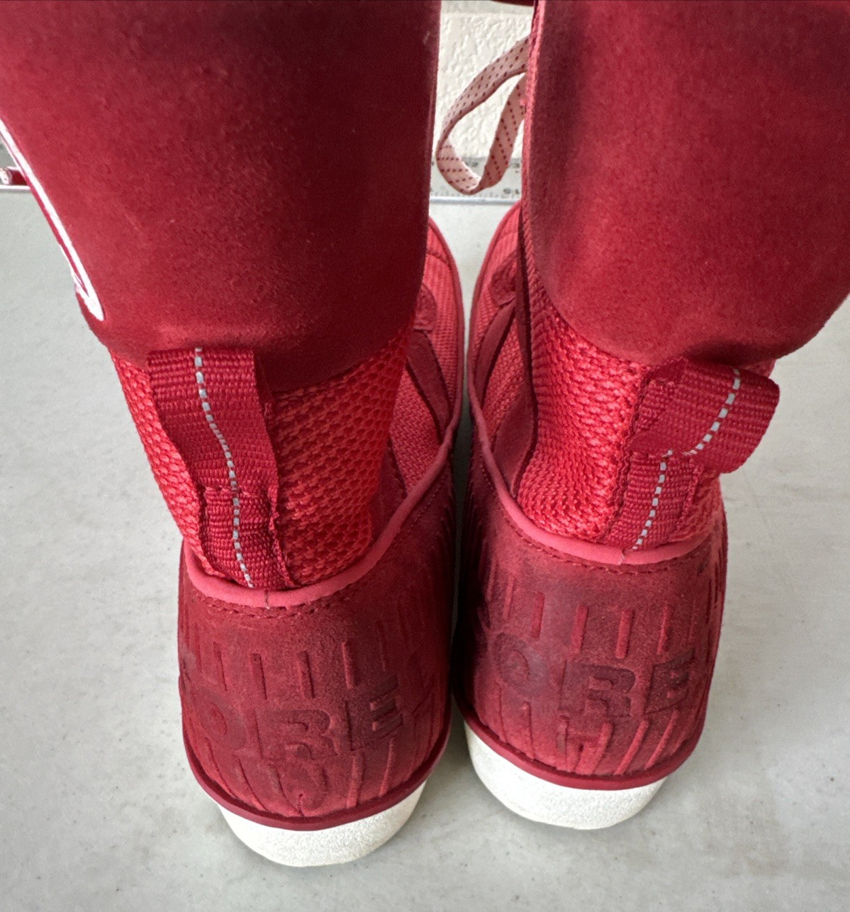 Sorel Red Fall / Winter Hiking Boots NL2212675, Women’s Size 10, Good Condition!
