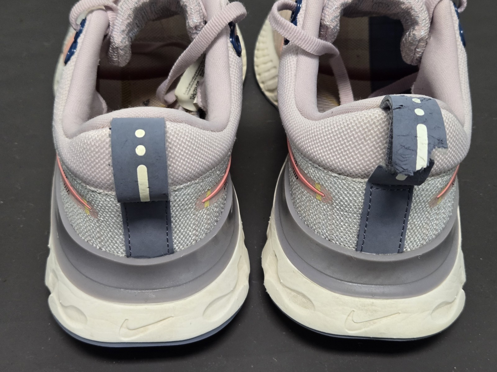 Nike React Infinity Run FK 2 PRM Pink Grey Womens Size 8.5 Shoes DH2497-600