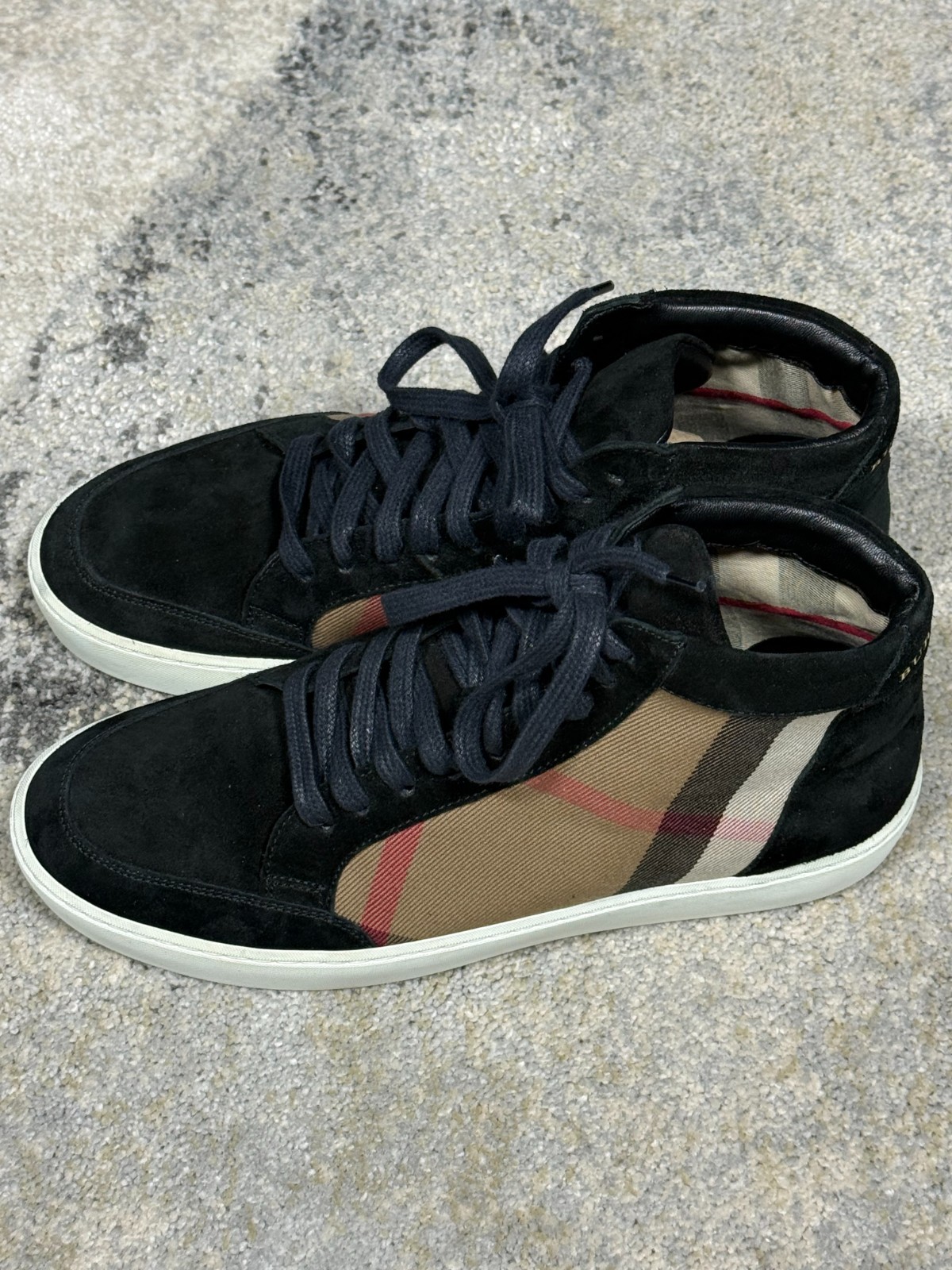 Burberry Sneakers Hi Top Women’s Size (38.5 EU-8 US) Nova Check Suede