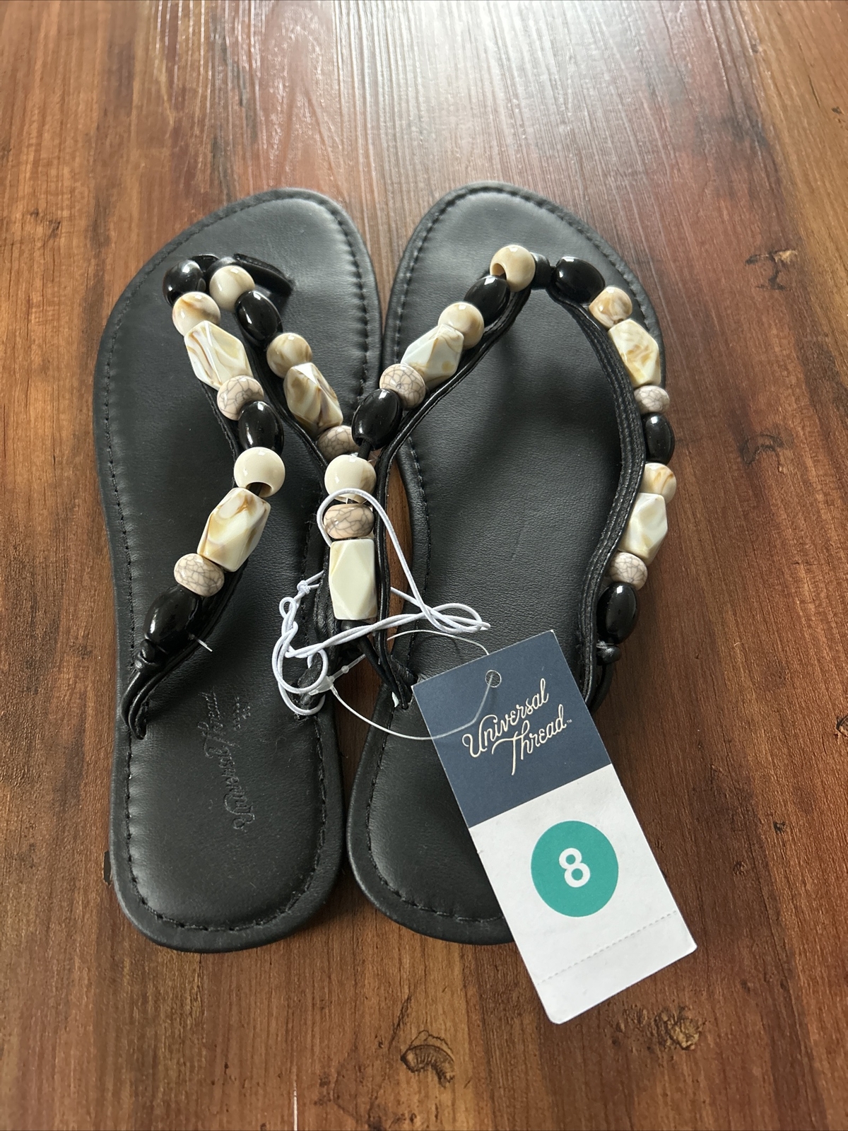 NWT Universal Thread Sandals Size 8 Beach Pool Lake Outdoor
