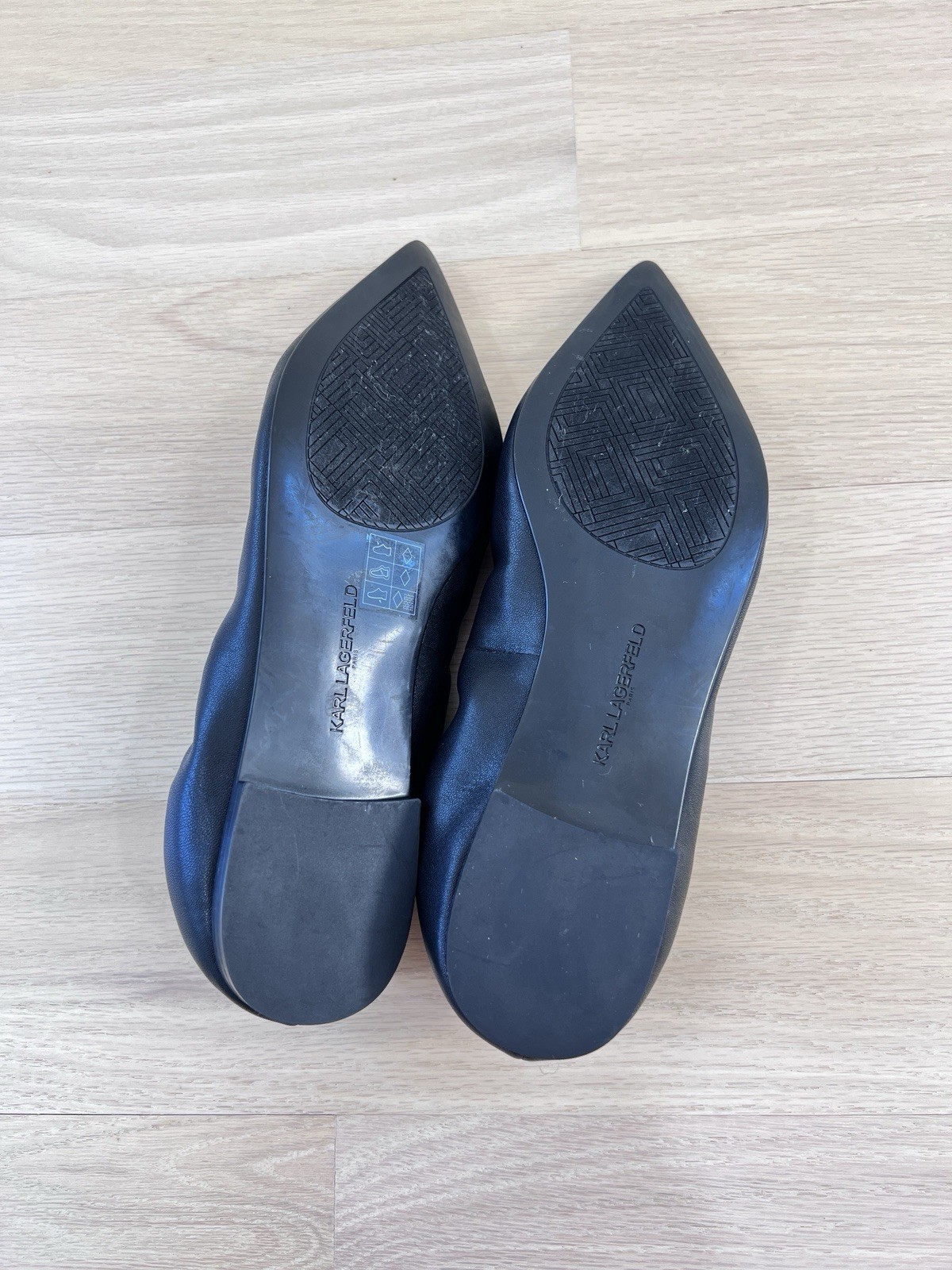 Karl Lagerfeld Paris Vinette Pointed Toe Ballet Flats Black Logo Trim US 8.5
